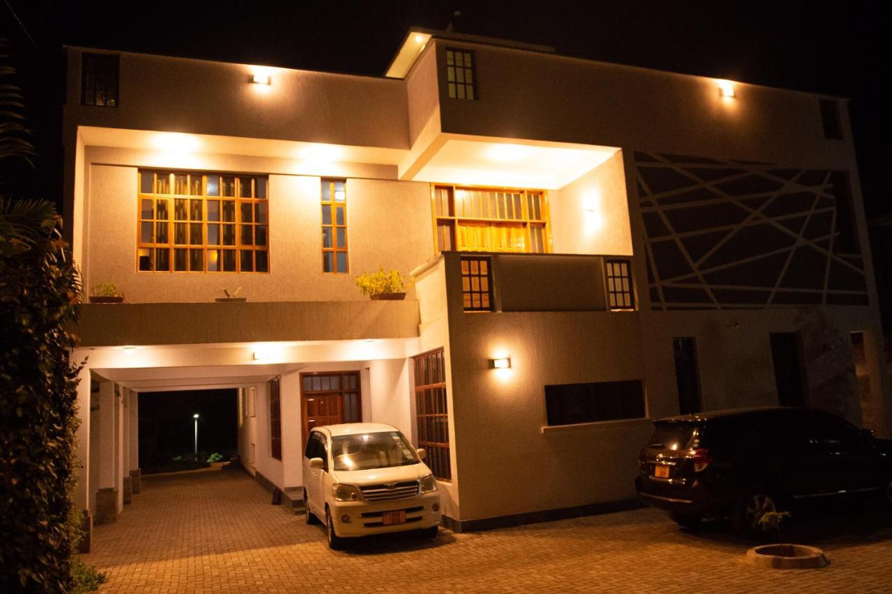 Arusha Royal Bed & Breakfast Exterior photo